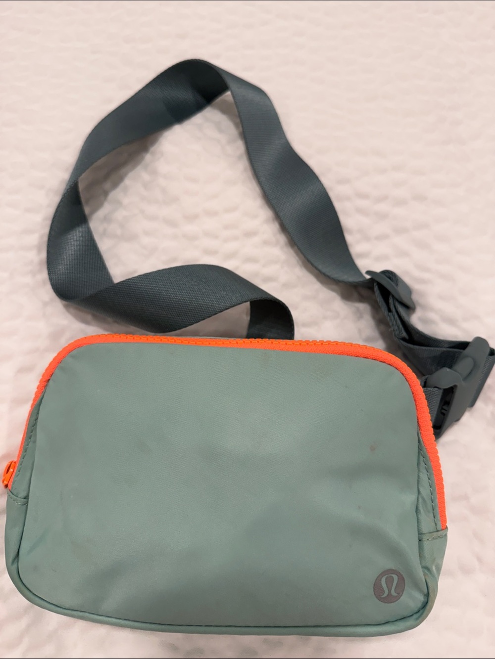Lululemon Everywhere Belt Bag